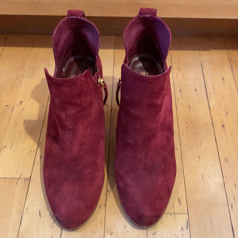 Maroon heeled booties - size 9